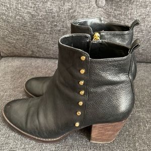 Womens Black Nine West Ankle Zip Boots with Studs Size 7M